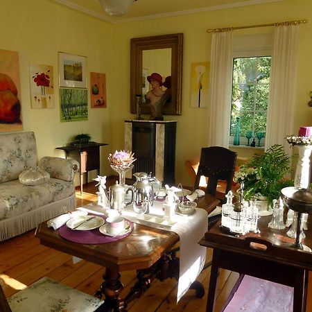 Romantikzimmer Im Antiquariat Sonnschied Экстерьер фото